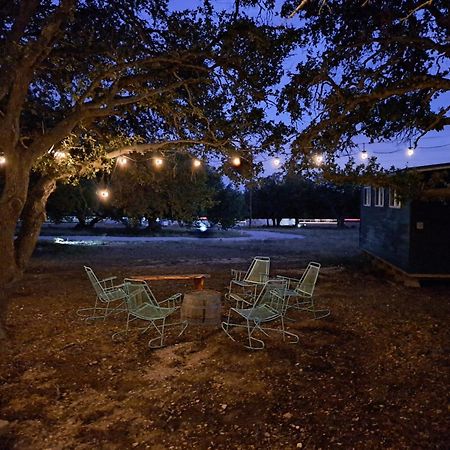 The Container Retreat @ 290 Wine Trail #9 Get Away Today! Hye Экстерьер фото