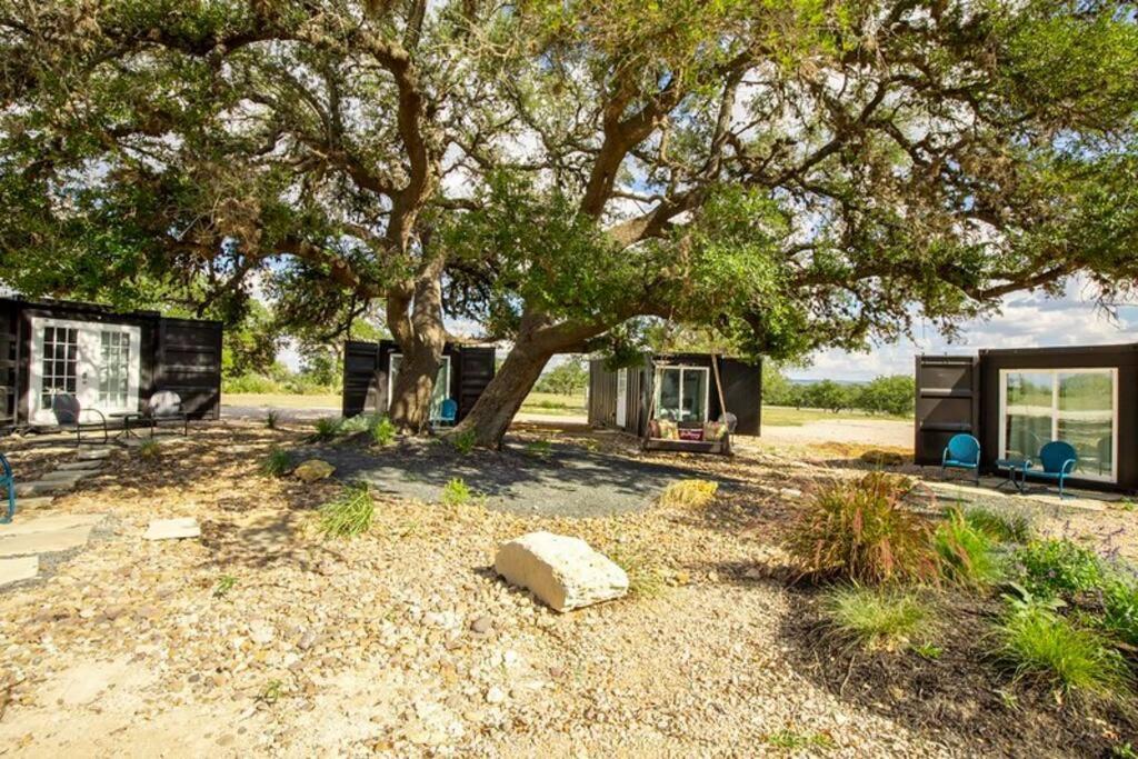 The Container Retreat @ 290 Wine Trail #9 Get Away Today! Hye Экстерьер фото