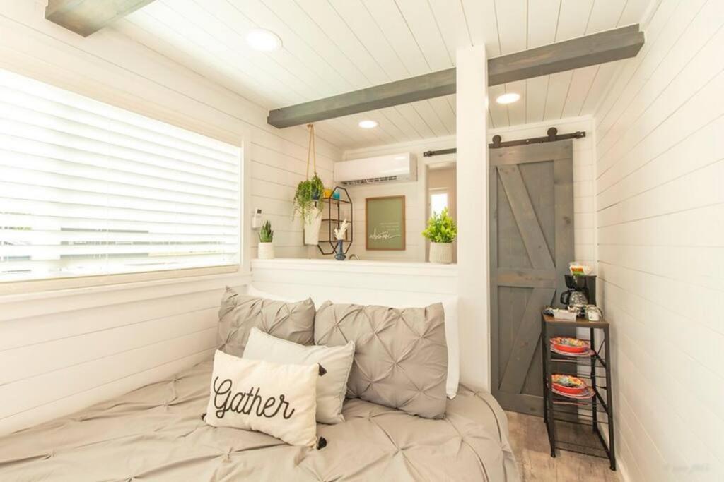 The Container Retreat @ 290 Wine Trail #9 Get Away Today! Hye Экстерьер фото
